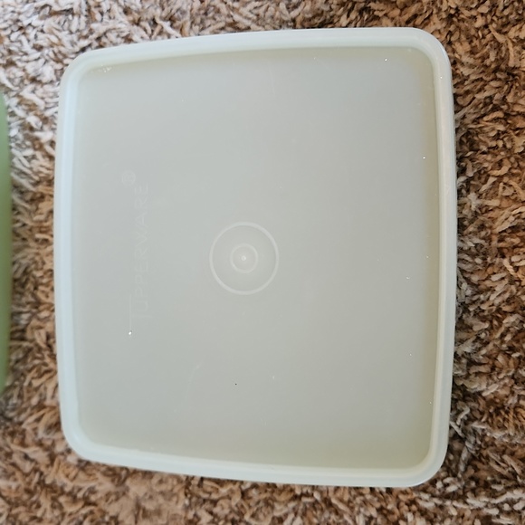 Vintage Tupperware square containers - set of 2 - Picture 2 of 6